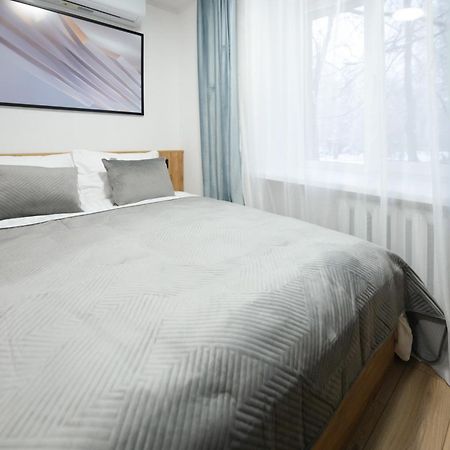 Myfreedom Апартаменти Вул Лаврська 4 Kiev Exterior foto